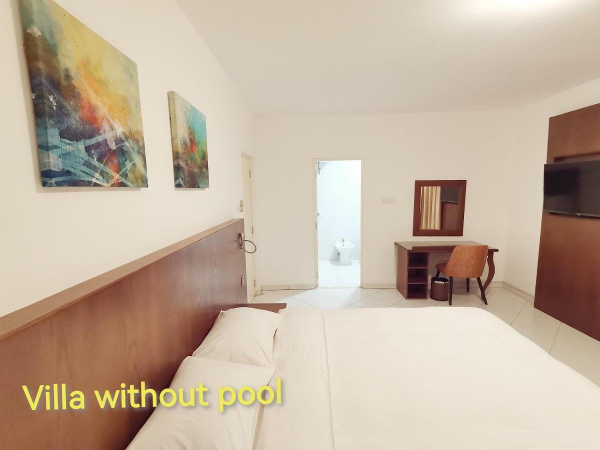 J5 Four Bedroom Villa Holiday Home In Al Wasl For Families Only Dubai Eksteriør bilde